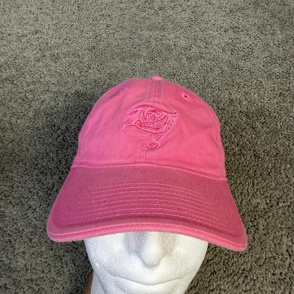 Tampa Bay Buccaneers Hat Cap Strap Back Womens One Size Pink NFL Football Reebok